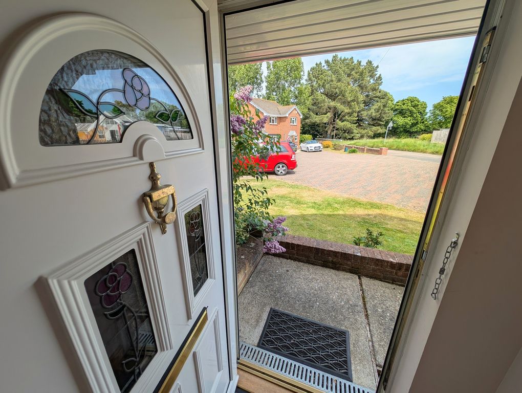 Property photo 3 of 36