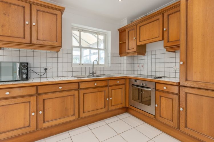 Property photo 3 of 11 272622-Std