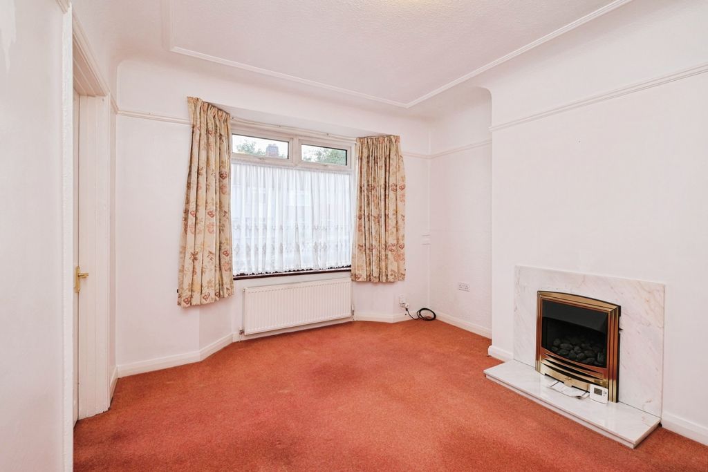 Property photo 3 of 23 Pbox-Img.Jpg