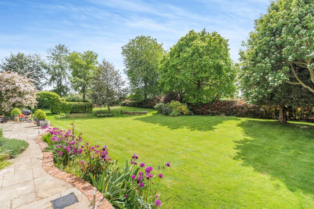 Property photo 2 of 15 Picture No. 02