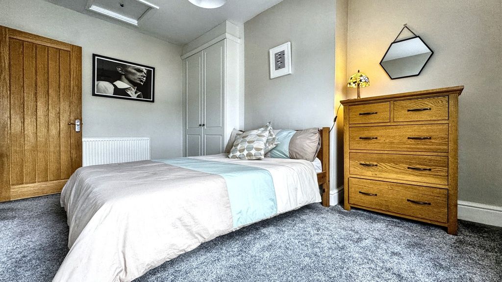 Property photo 3 of 15 Bright, Neatly Presented Bedroom With A Double Bed...