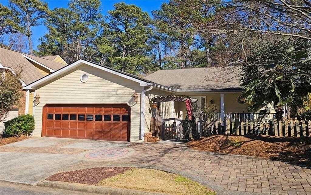 Property photo 1 of 31