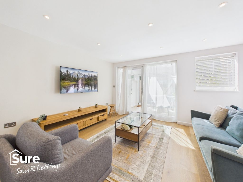 Property photo 1 of 27 5259760