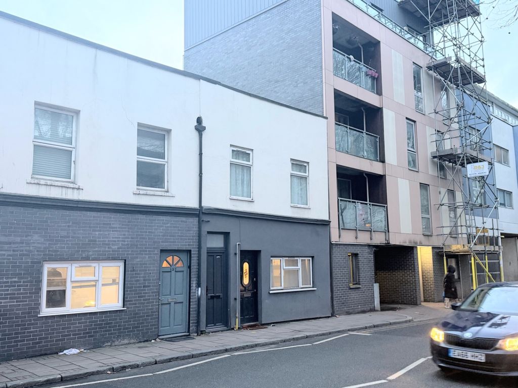 Property photo 1 of 8 4868251