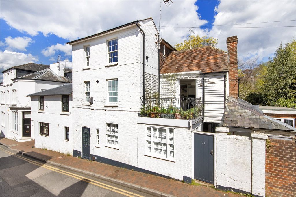 Property photo 1 of 17 43 Little Mount Sion