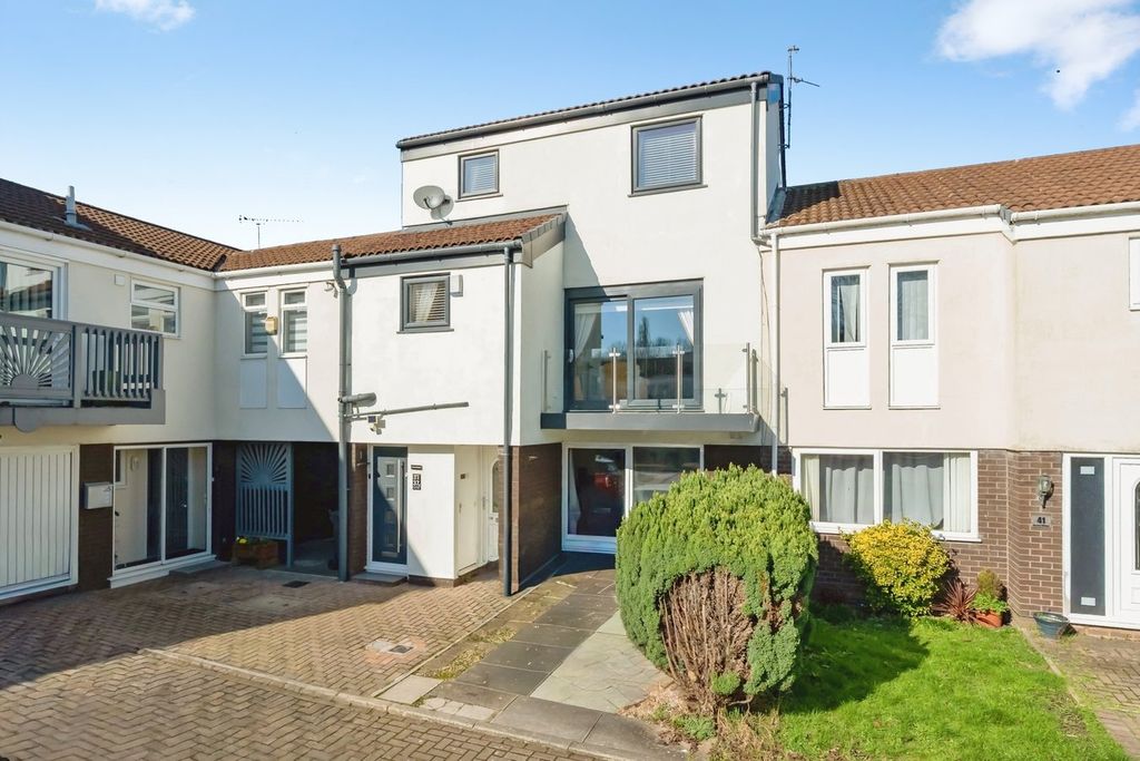 Property photo 1 of 21