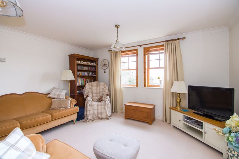 Property photo 3 of 17 Photo 7