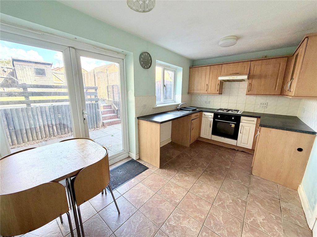 Property photo 2 of 18 Picture No. 13