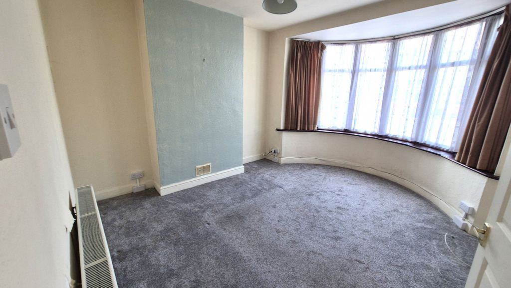 Property photo 3 of 15 Gallery