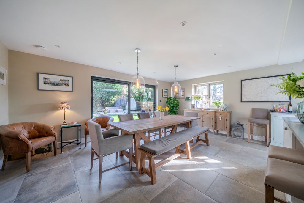 Additional image 6 of 4 bed detached house for saleNewstead Close, Godalming GU7