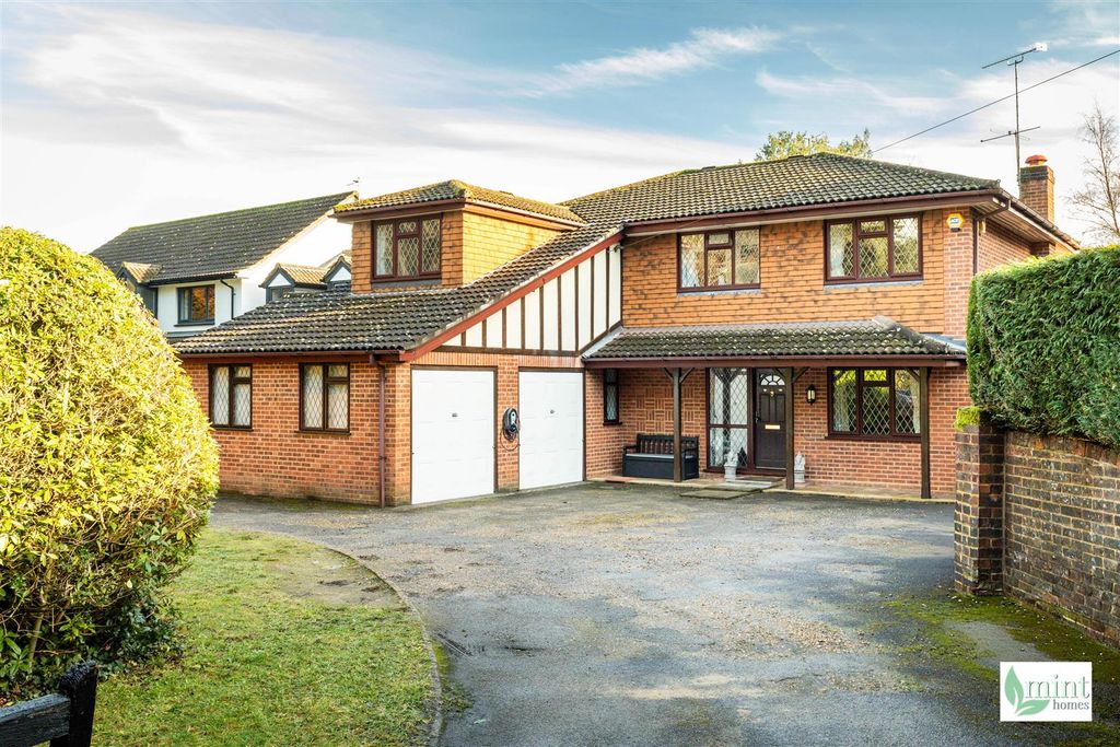 Property photo 1 of 24 Woodham Lane - Watermark-29.Jpg