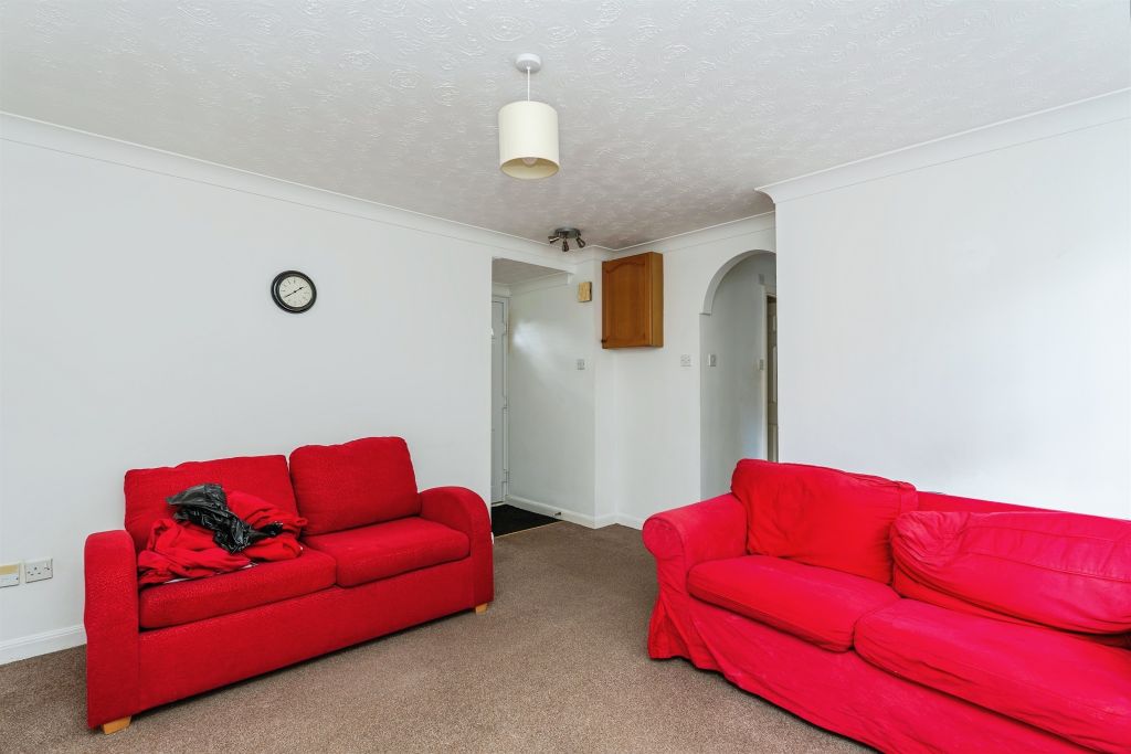 Property photo 3 of 17