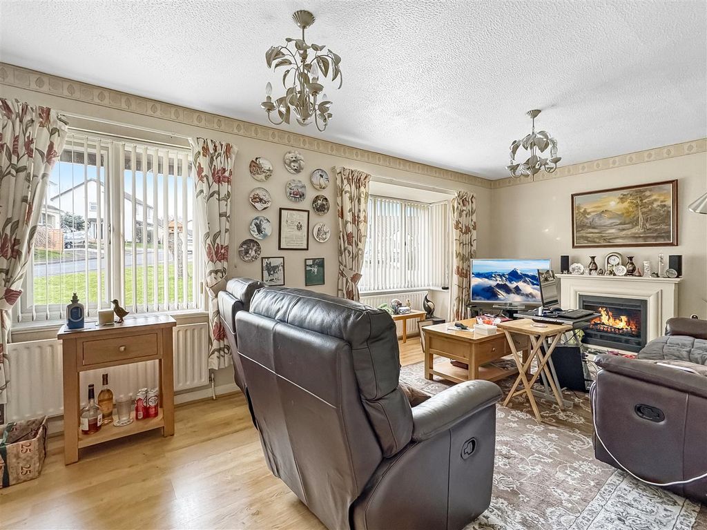 Property photo 3 of 11 E71c8433F17ee49Aa9F7c500Dadbe984B6A5d33E.Jpg