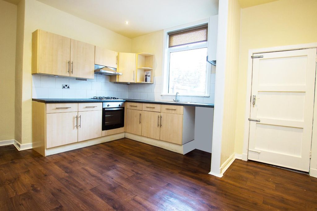 Property photo 2 of 6 Blackbun Kitchen .Jpg