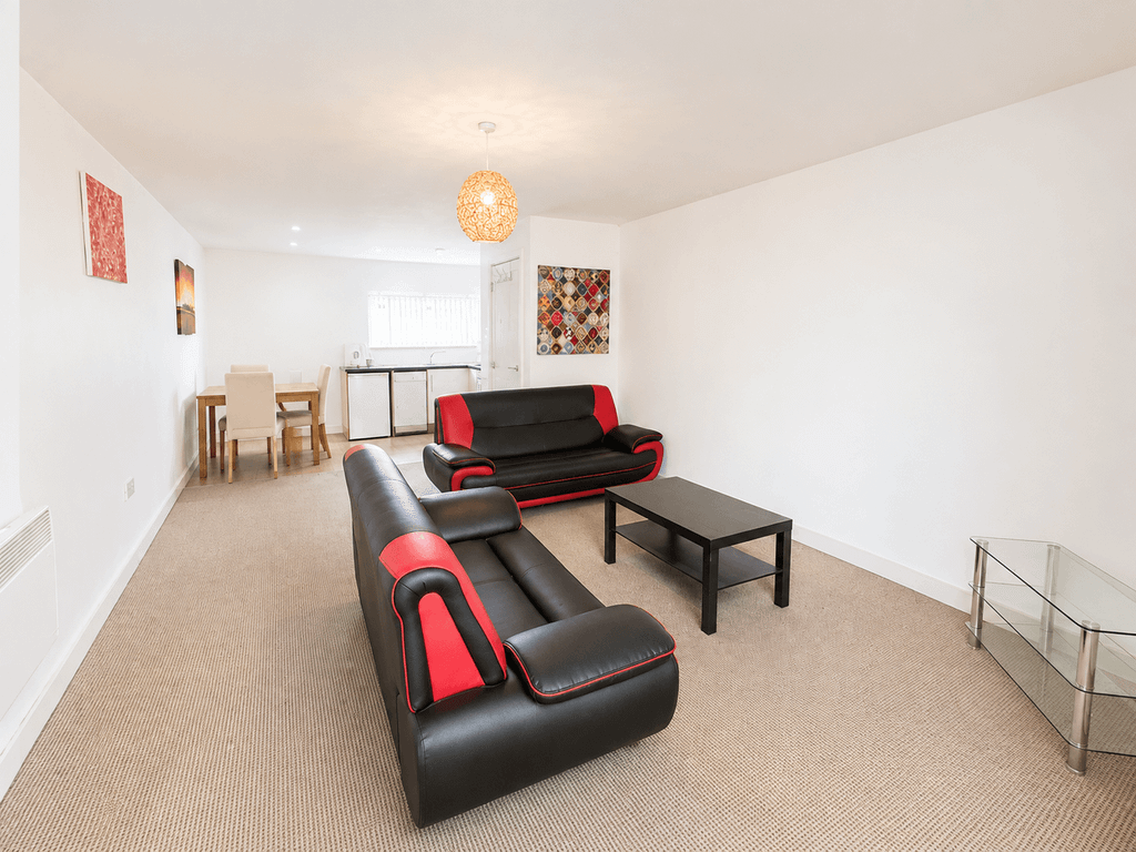 Property photo 3 of 10 Living Space 2