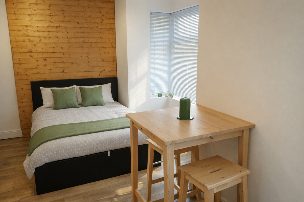 Property photo 1 of 6 Cover