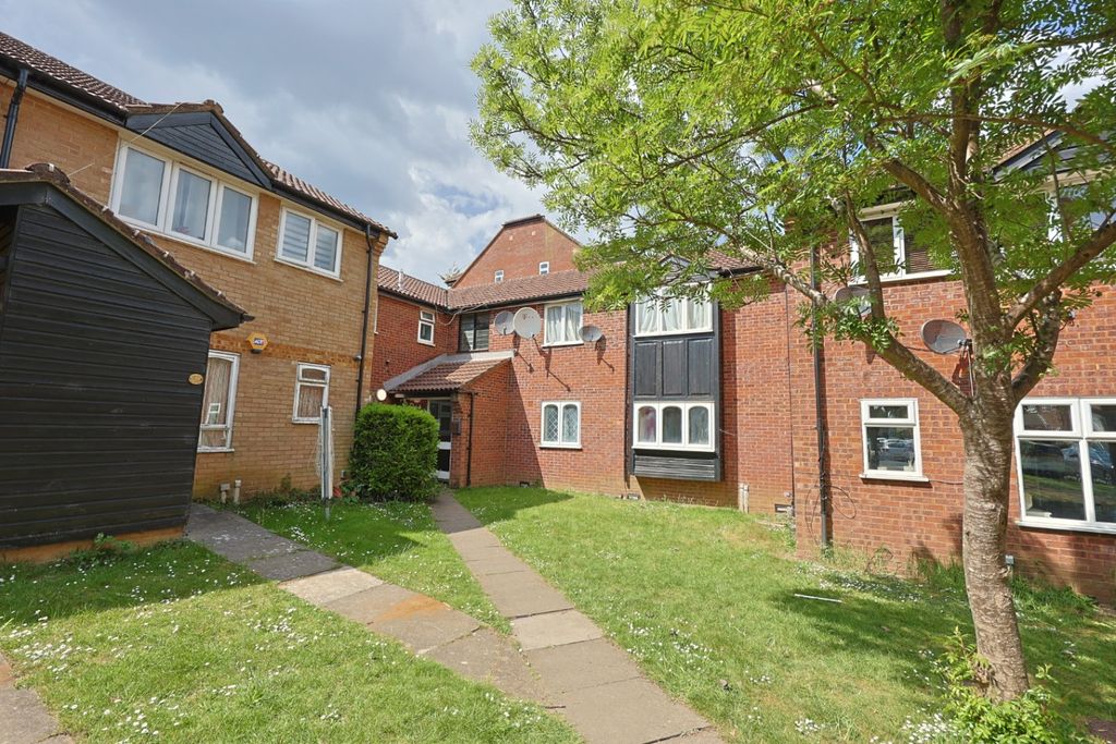 Property photo 1 of 5 3826421