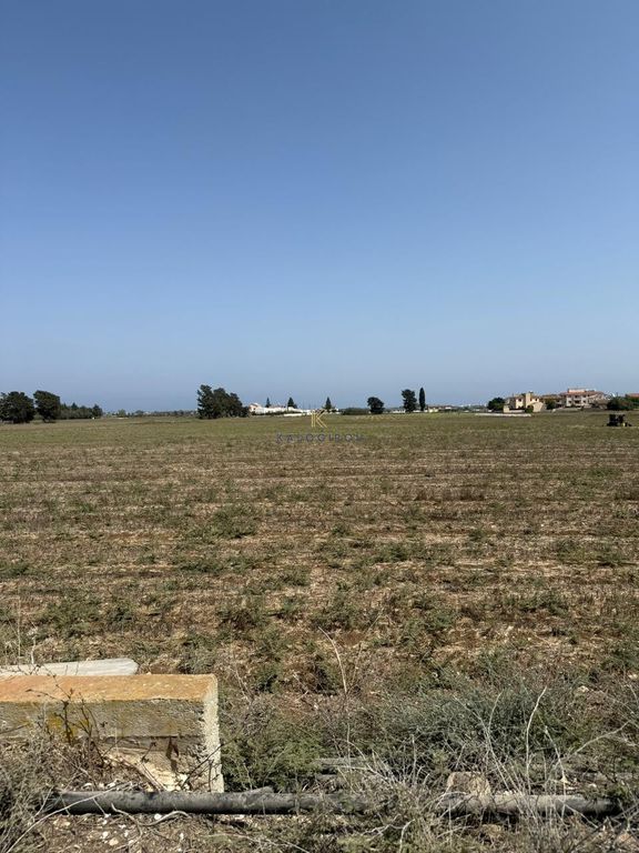 Property photo 1 of 4