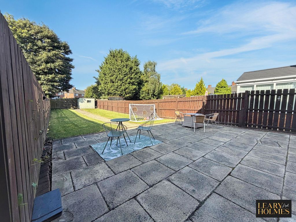 Property photo 2 of 22