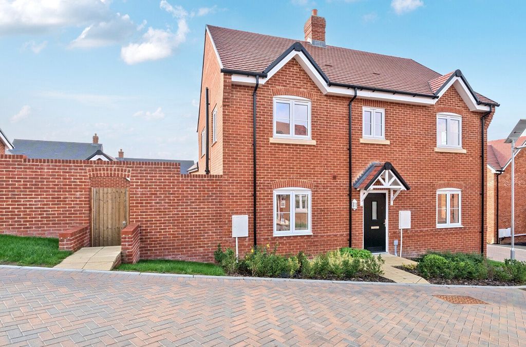 Property photo 1 of 13 1355540-6-68c7d3B...