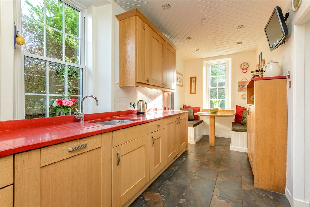 Property photo 3 of 56 Burdiehouse Road 29