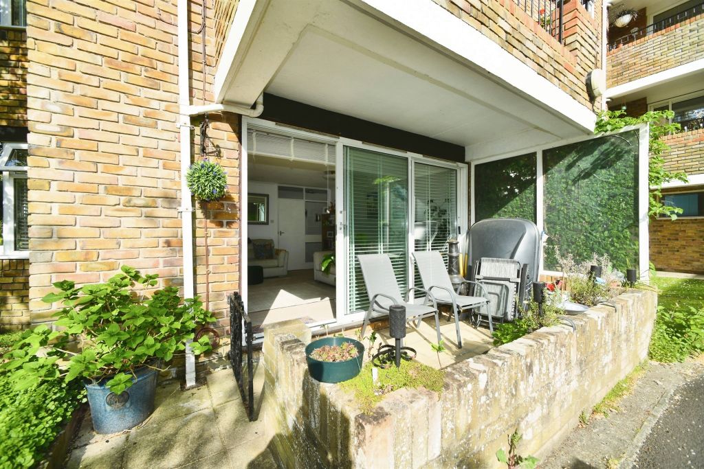 Property photo 3 of 17