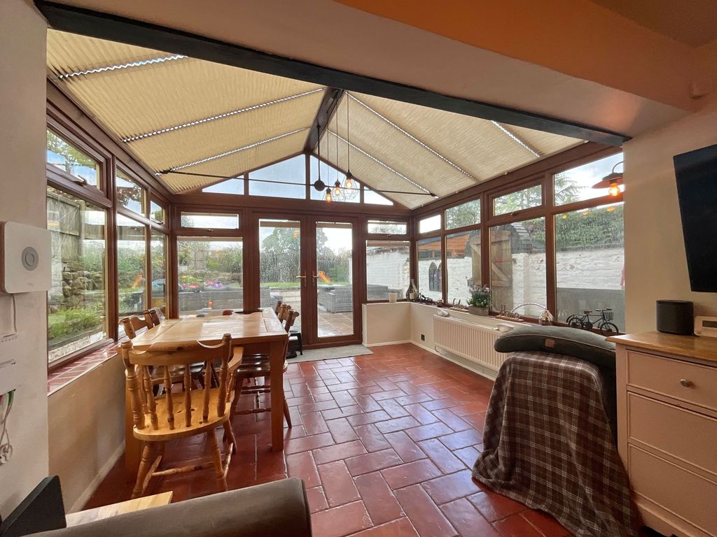 Property photo 3 of 40