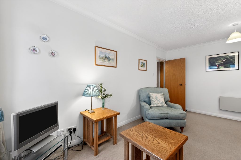 Property photo 3 of 20 Reception Room