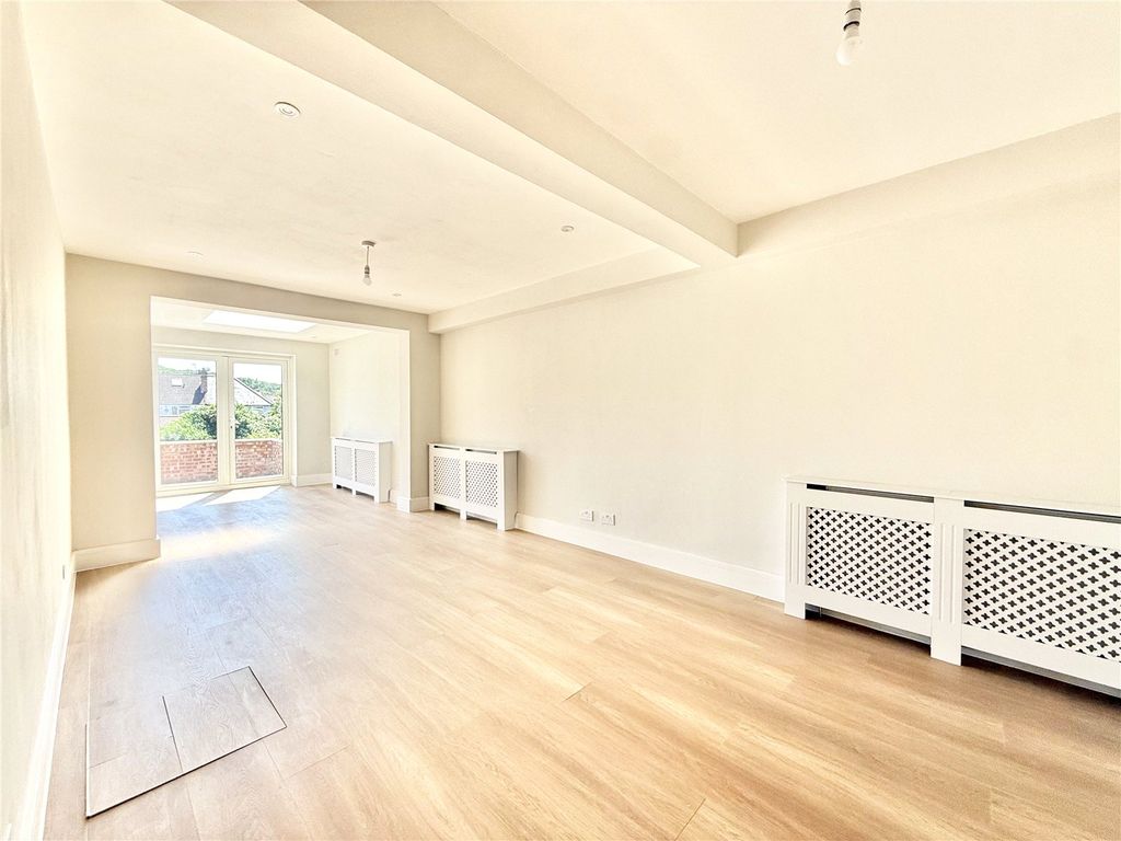 Property photo 2 of 19 Picture No. 02