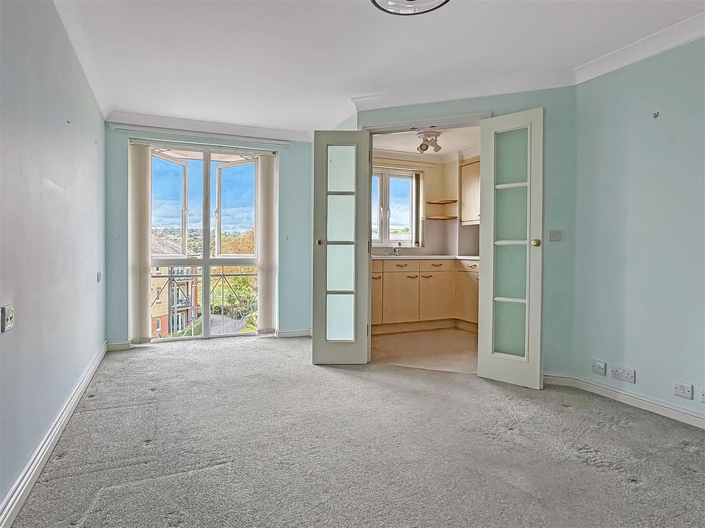 Property photo 3 of 12 Img_0899.Jpg