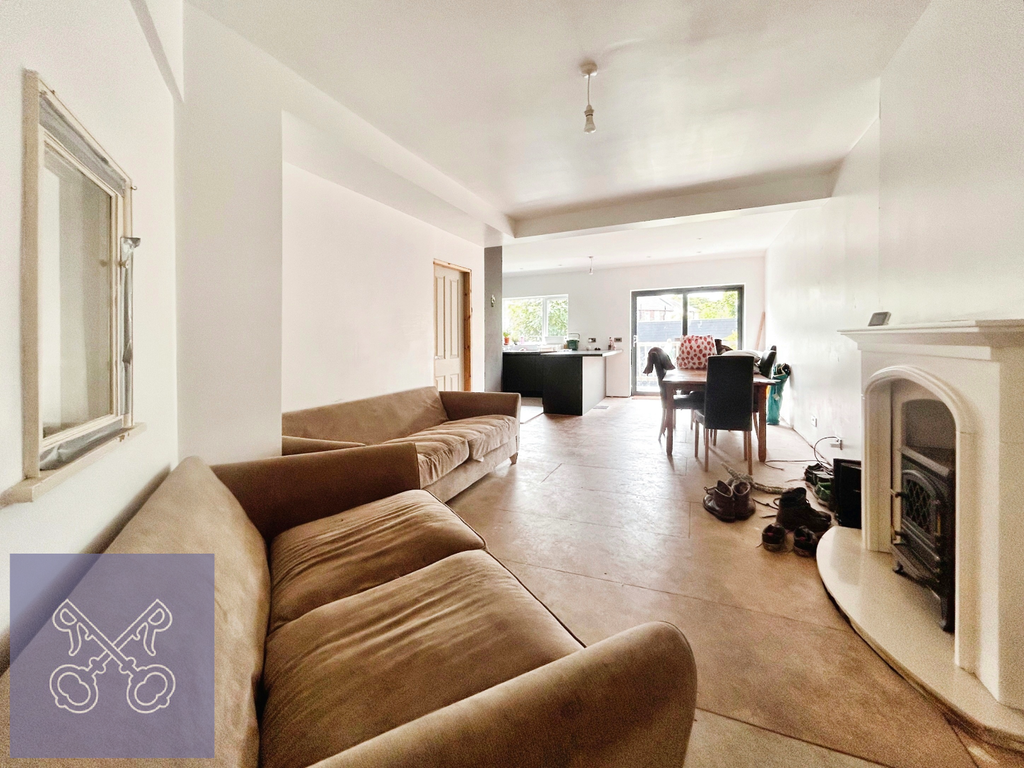 Property photo 2 of 18 Family Room