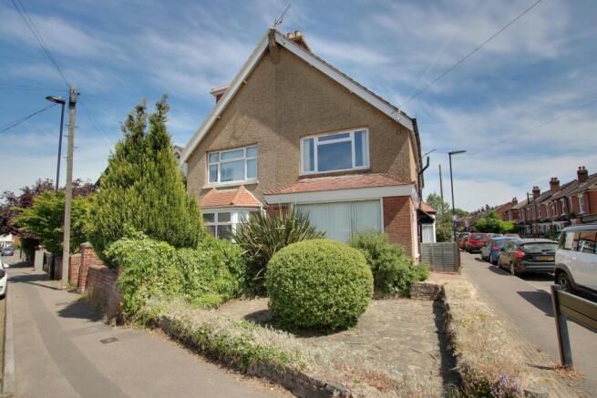 Property photo 1 of 19 Image