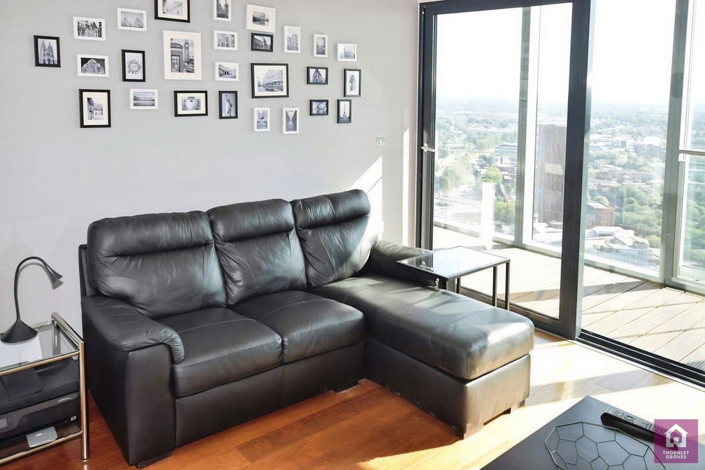 Property photo 1 of 12 Pbox-Img.Jpg
