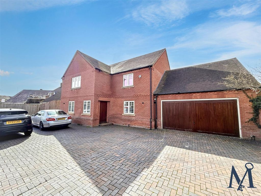 Property photo 1 of 27