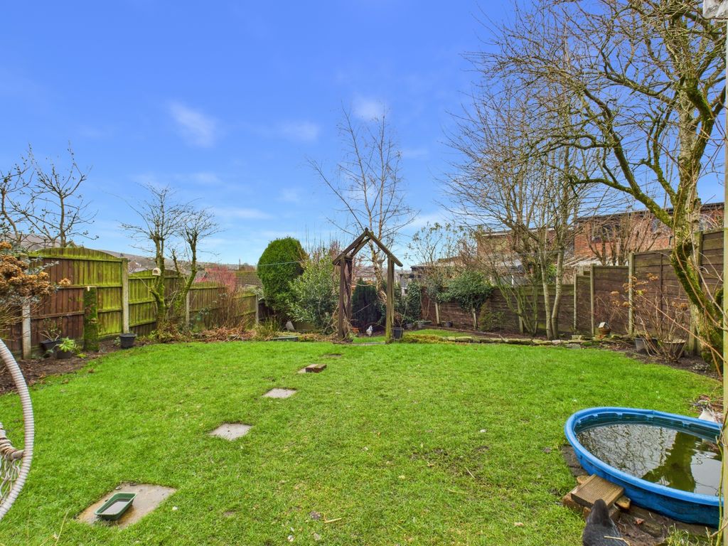 Sparrowfield Close, Carrbrook, Stalybridge SK15, 3 bed detached house ...