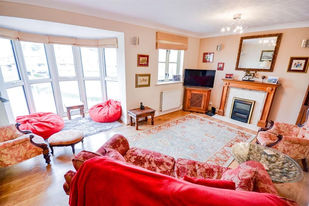 Property photo 3 of 10