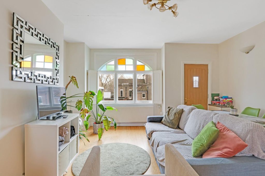 Property photo 1 of 12 14-611Ejhpropworld- 281 Sydenham Road - 10.Jpg