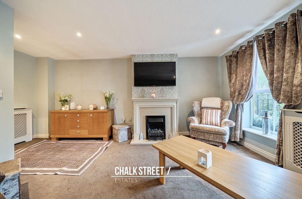 Property photo 3 of 26