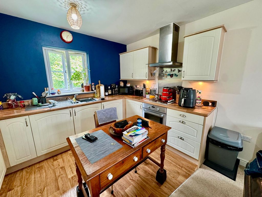 Property photo 3 of 30