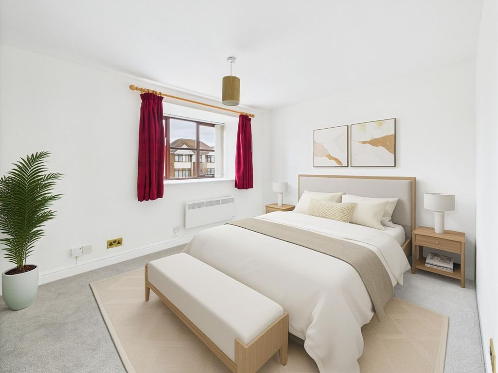Property photo 3 of 14 Bedroom (Virtually Furnished)