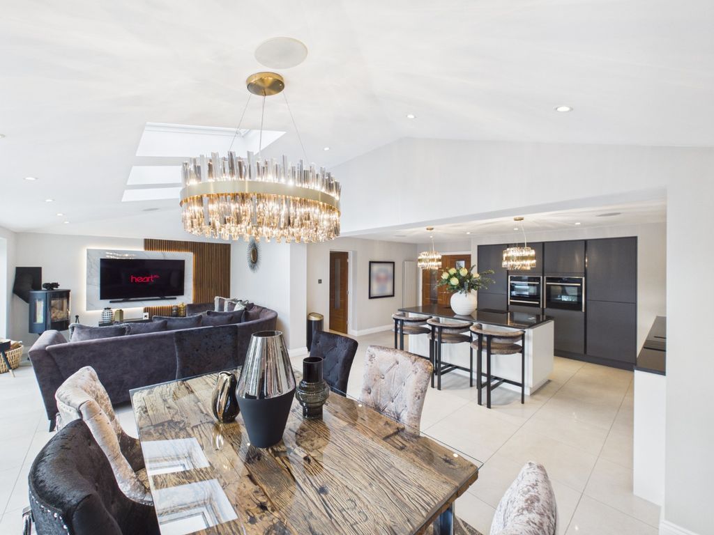 Property photo 2 of 23 4850344