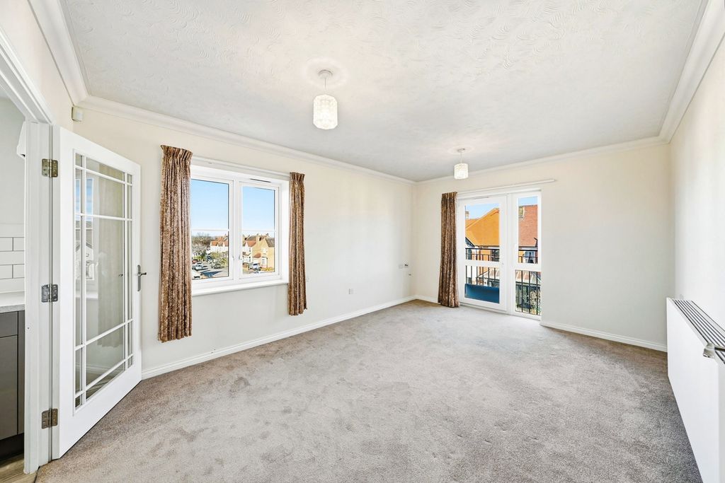 Property photo 2 of 19 Pbox-Img.Jpg