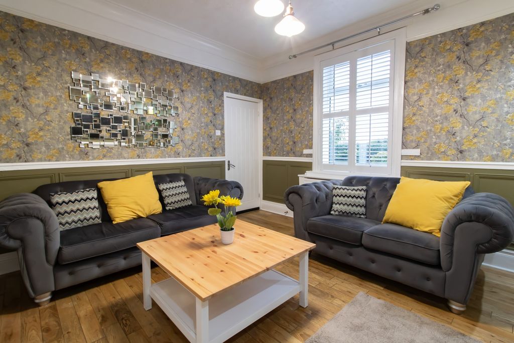 Property photo 3 of 16 Image 2