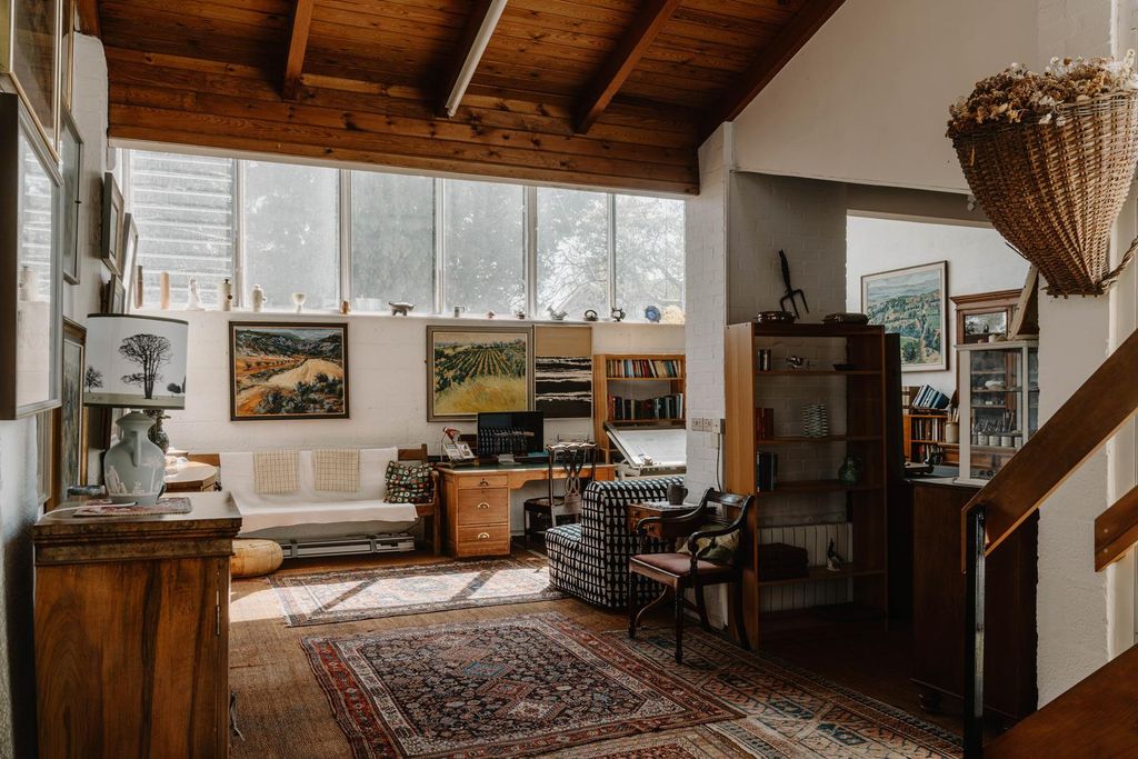 Property photo 1 of 37