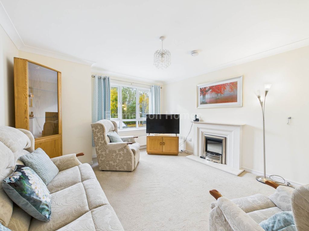 Property photo 2 of 12