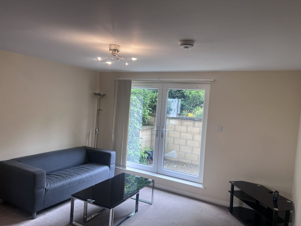 Property photo 2 of 22