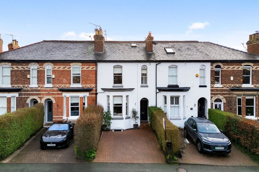 Property photo 1 of 30 (Main)