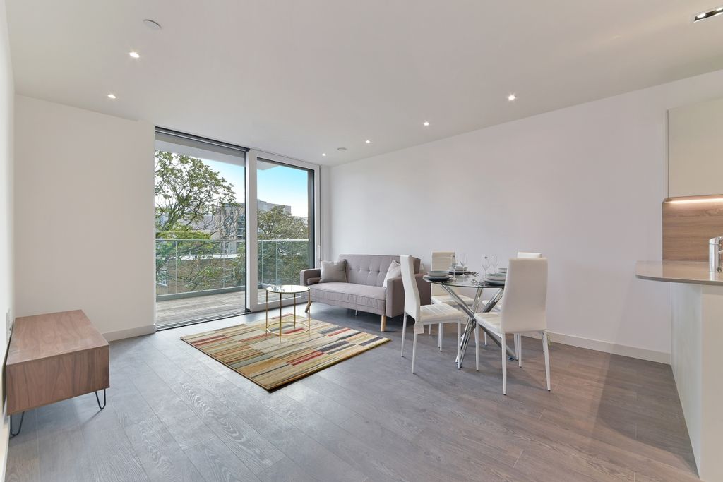 Property photo 1 of 7 Living Area