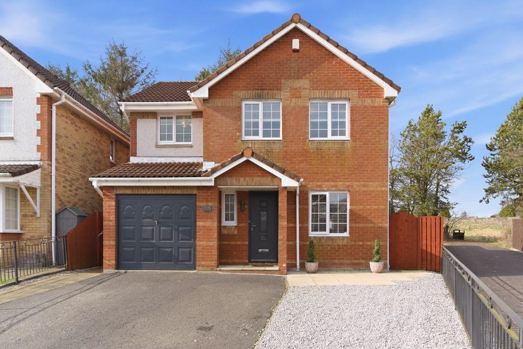 Property photo 1 of 37 4975781