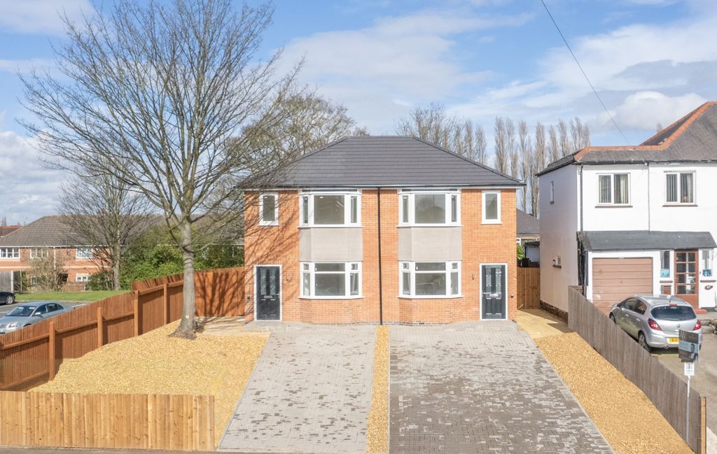 Property photo 1 of 11 2393360